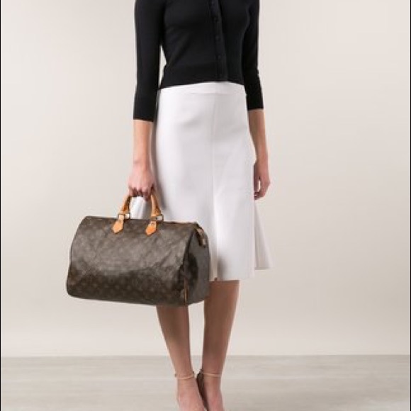 Meet your ✅Top 💯 Rated, Posh Mentor Addy - Picture 7 of 16